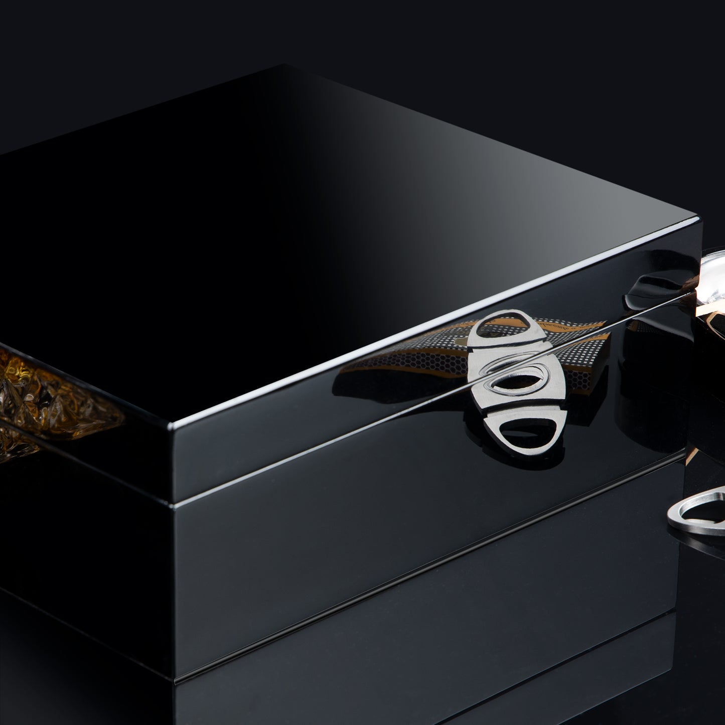 Tutum A5015BK Cigar Humidor Black